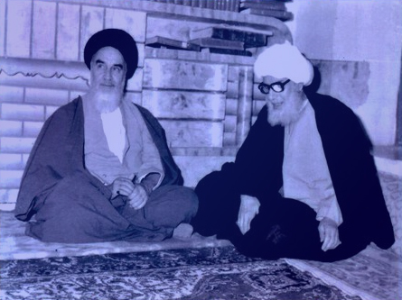 لقاء الزعيم الروحي للشعب العربي الاحوازي آية الله الخاقاني مع الخميني في قم 1979م